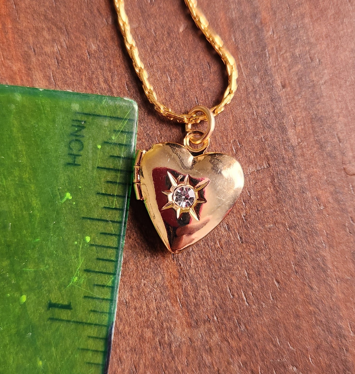 18" Sweetheart locket necklace