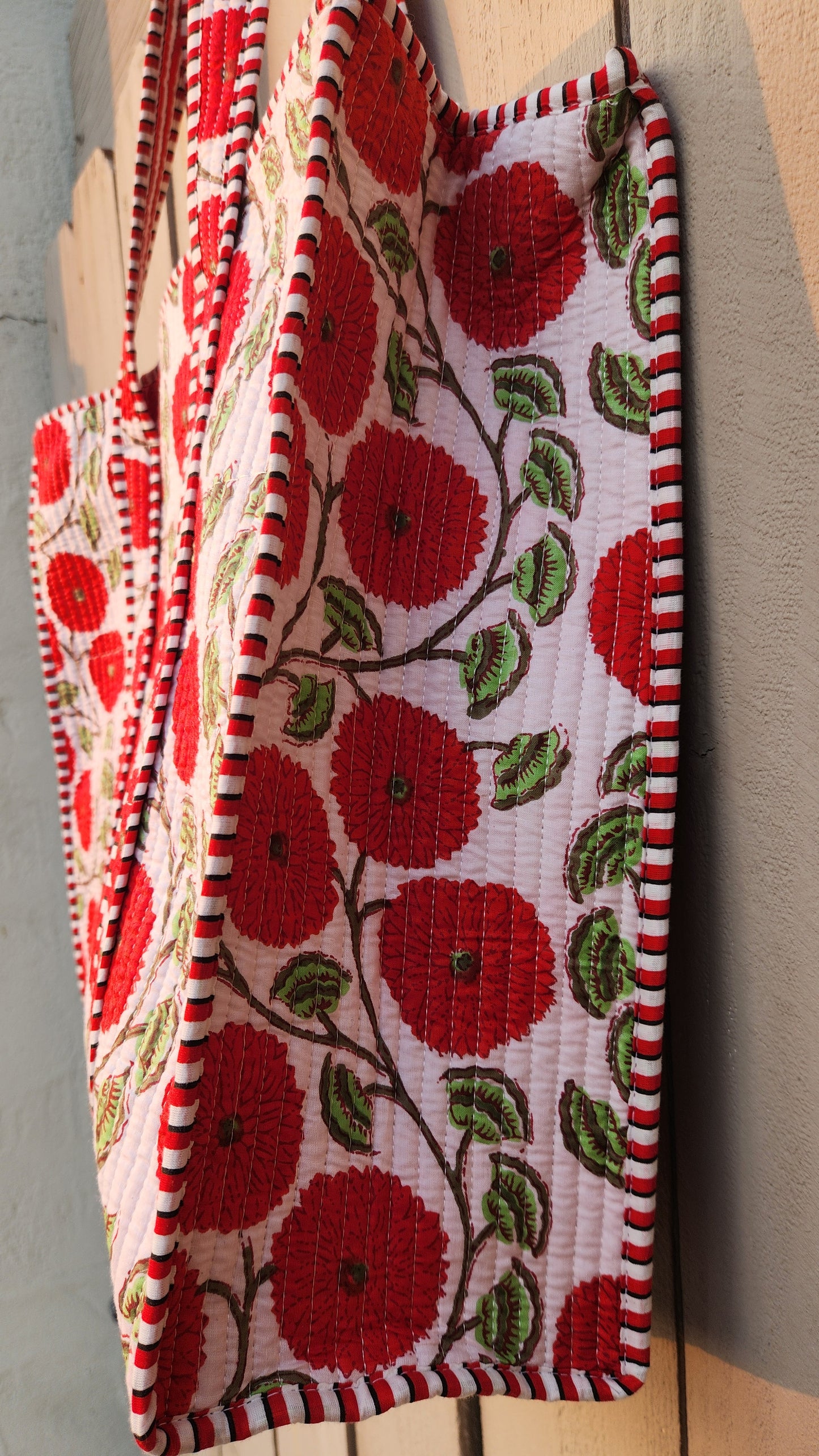 Structured Tote Bag with zipper and inside pocket - Poppy